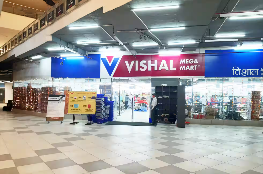 Vishal-Mega-Mart-in-Galaxy-Diamond-Plaza